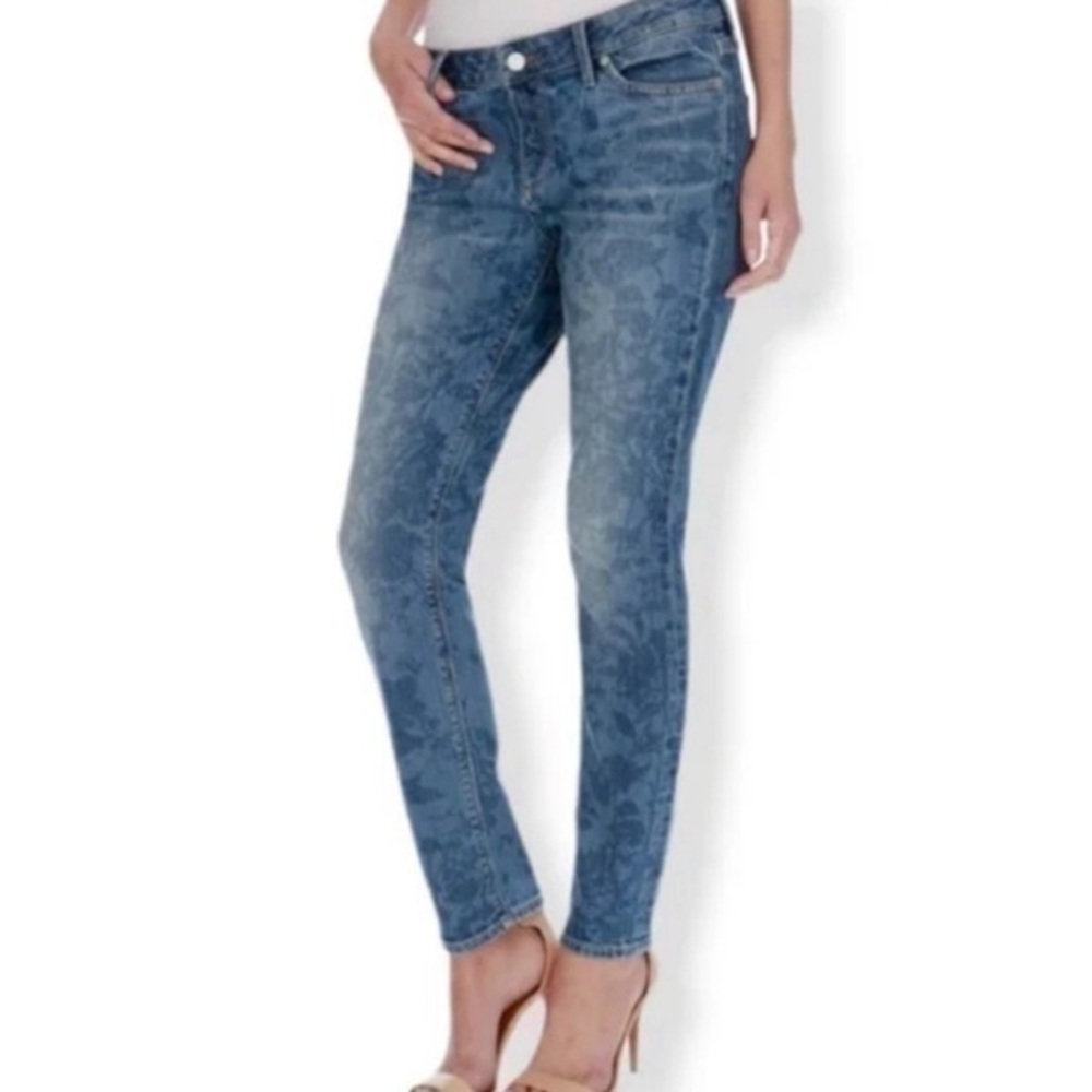 Lucky Brand Lolita Acid Wash Floral Lolita Jeans Sz 2